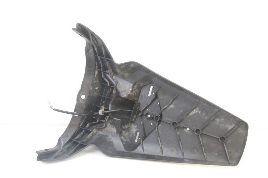 photo de TYLNY BŁOTNIK YAMAHA X-MAX XMAX 125 (2010 - 2013) - Punkty mocowania