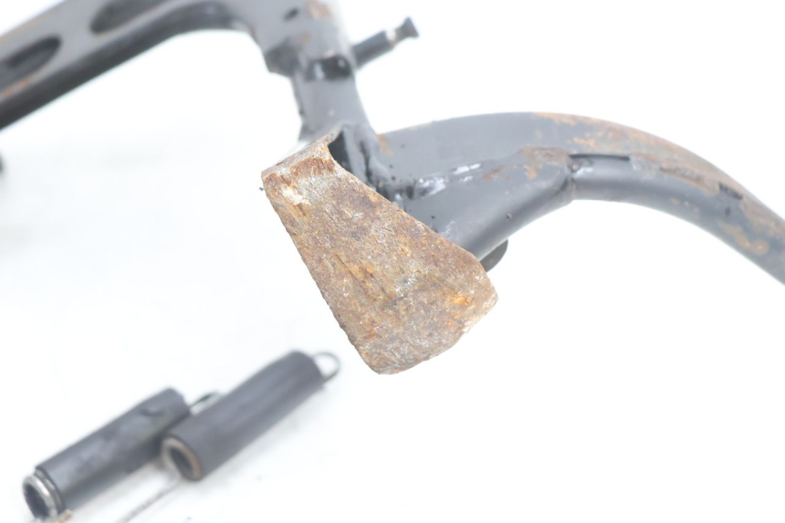 photo de STOPKA CENTRALNA APRILIA SCARABEO GT 125 (1999 - 2007) - Zbliżenie techniczne