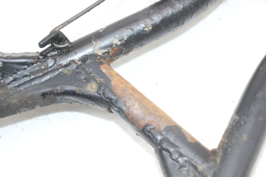 photo de STOPKA CENTRALNA SUZUKI GS F 500 (2004 - 2007) - Stan powierzchni