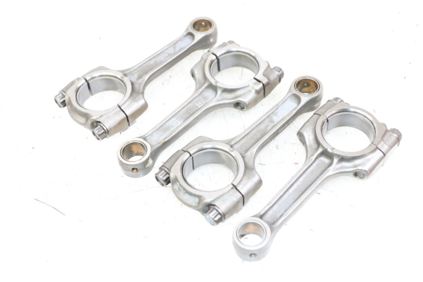 photo de KORBOWÓD SUZUKI GSR 750 (2011 - 2017) - Punkty mocowania