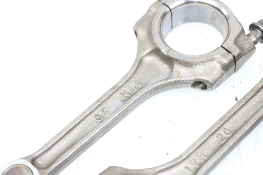 photo de KORBOWÓD SUZUKI GSX F GSXF 650 (2007 - 2015) - Szczegóły charakterystyczne