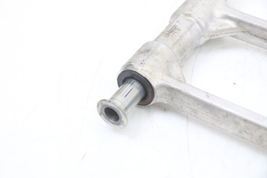 photo de ŁĄCZNIK AMORTYZATORA BMW S RR ABS S1000RR 1000 (2015 - 2018) - Struktura - zbliżenie