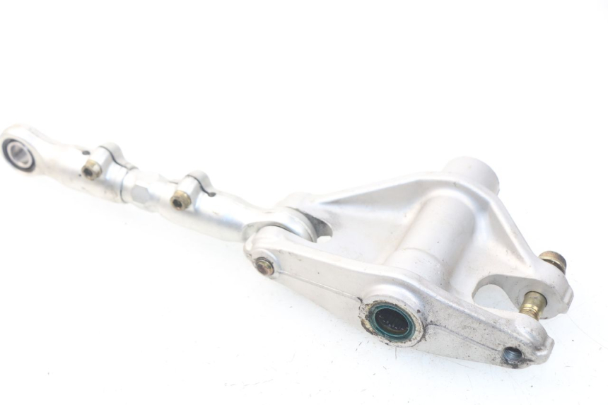 photo de ŁĄCZNIK AMORTYZATORA MV AGUSTA BRUTALE R WALLY 910 (2008 - 2008) - Inny kąt widzenia