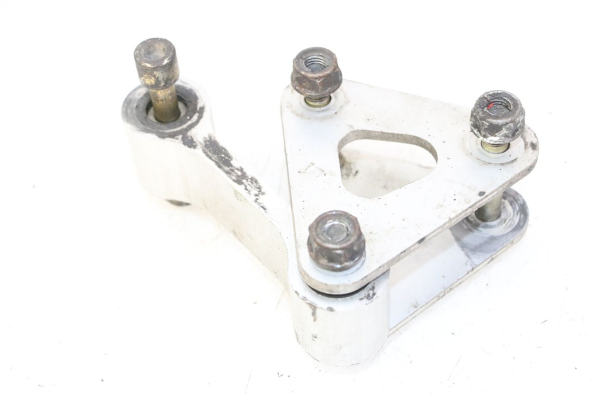 photo de ŁĄCZNIK AMORTYZATORA HONDA CBR RR FIREBLADE 900 (1992 - 1994) - Szczegół części