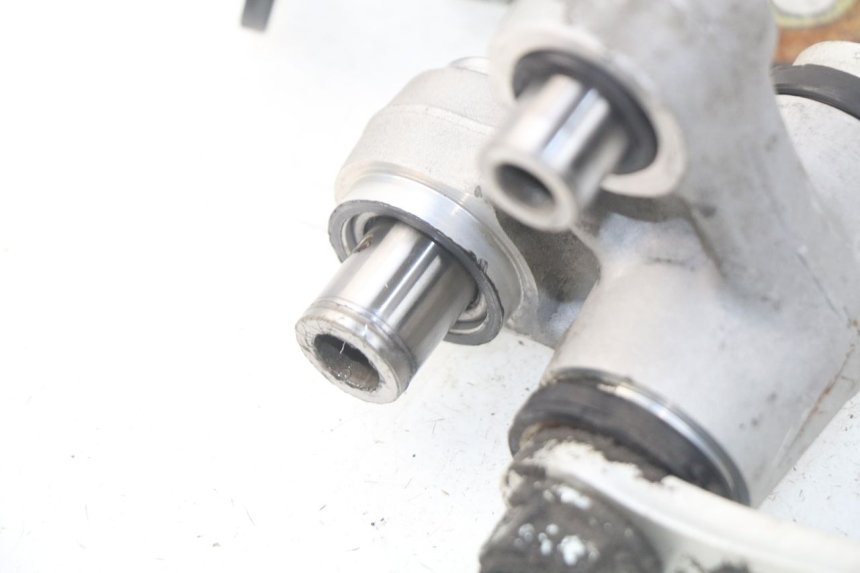 photo de ŁĄCZNIK AMORTYZATORA HYOSUNG COMET GTR 125 (2007 - 2014) - Widok ogólny