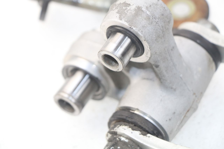 photo de ŁĄCZNIK AMORTYZATORA HYOSUNG COMET GTR 125 (2007 - 2014) - Punkty mocowania