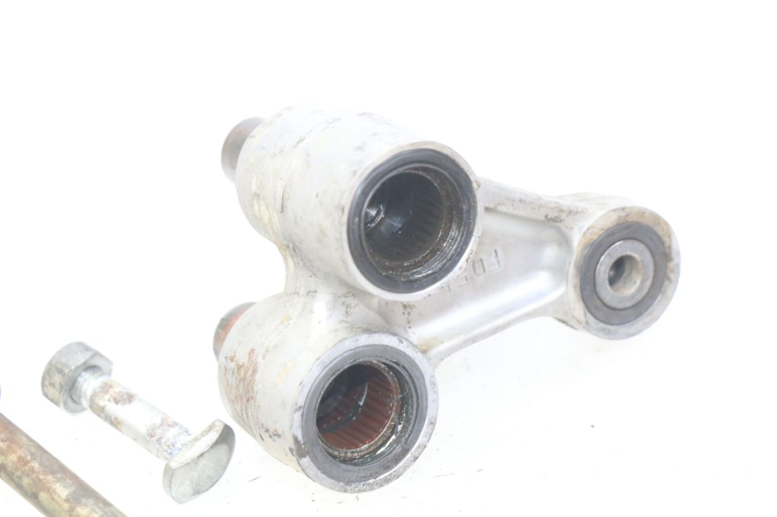 photo de ŁĄCZNIK AMORTYZATORA HONDA CRF CR-F 450 (2005 - 2008) - Zbliżenie techniczne