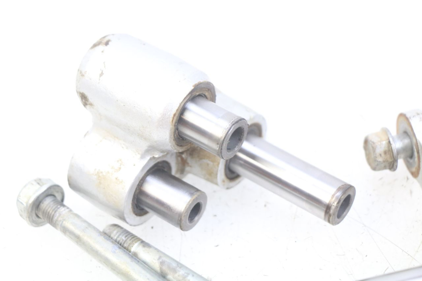 photo de ŁĄCZNIK AMORTYZATORA HONDA CRF CR-F 125 (2022 - 2023) - Zbliżenie techniczne