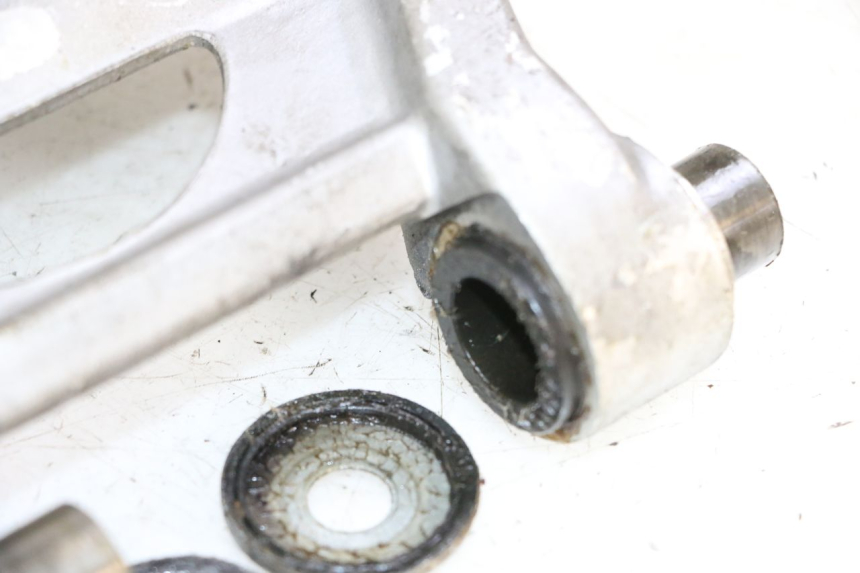 photo de ŁĄCZNIK AMORTYZATORA YAMAHA FJ 36Y 1100 (1984 - 1985) - Szczegóły charakterystyczne