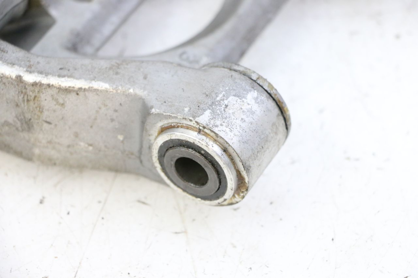 photo de ŁĄCZNIK AMORTYZATORA YAMAHA FJ 36Y 1100 (1984 - 1985) - Inny kąt widzenia