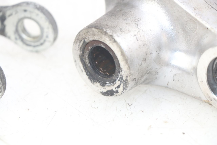 photo de ŁĄCZNIK AMORTYZATORA YAMAHA FZS FAZER 600 (1998 - 2001) - Punkty mocowania