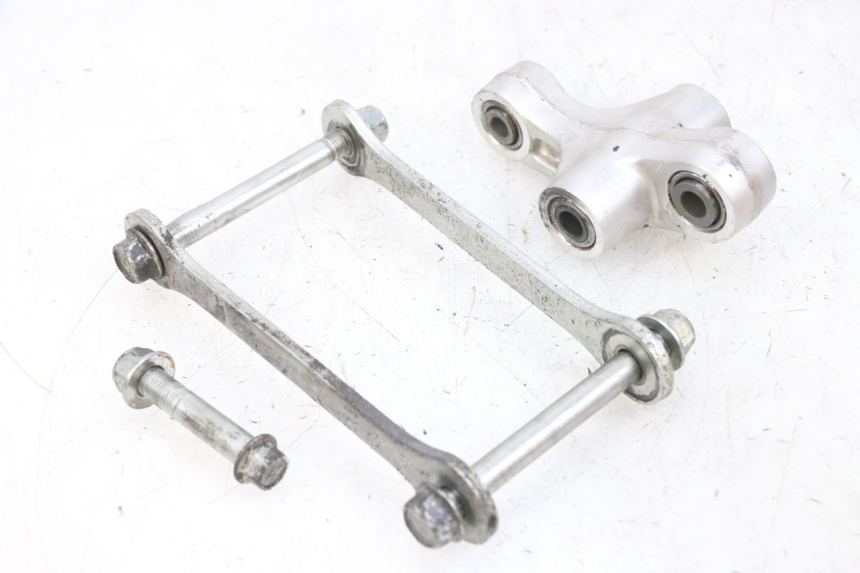 photo de ŁĄCZNIK AMORTYZATORA SUZUKI GSF N BANDIT 600 (1996 - 1999) - Widok główny