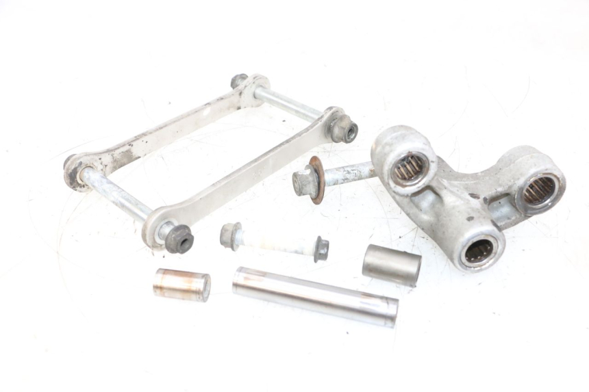 photo de ŁĄCZNIK AMORTYZATORA SUZUKI GSXR GSX-R 1000 (2003 - 2004) - Zbliżenie techniczne