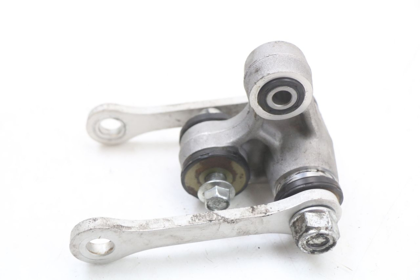 photo de ŁĄCZNIK AMORTYZATORA HYOSUNG GTR 125 (2006 - 2008) - Zbliżenie techniczne