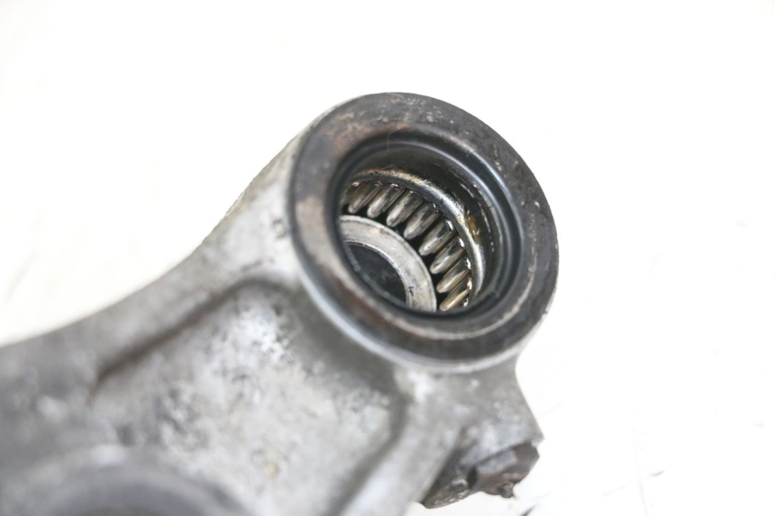 photo de ŁĄCZNIK AMORTYZATORA KAWASAKI ZR7 ZR-7 S 750 (1999 - 2004) - Zbliżenie techniczne