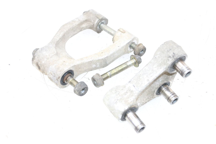 photo de ŁĄCZNIK AMORTYZATORA HONDA NSR R 125 (1994 - 2003) - Zbliżenie komponentów