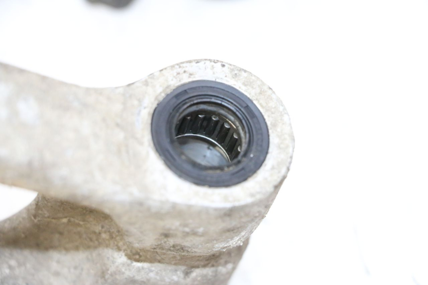 photo de ŁĄCZNIK AMORTYZATORA HONDA NSR R 125 (1994 - 2003) - Zoom stanu zużycia