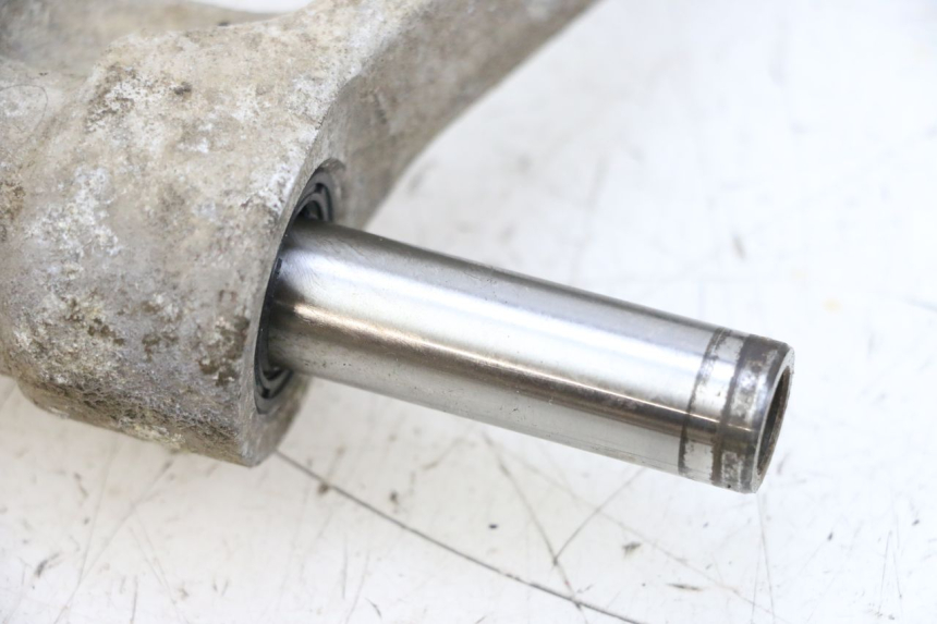 photo de ŁĄCZNIK AMORTYZATORA HONDA NSR R 125 (1994 - 2003) - Zbliżenie techniczne