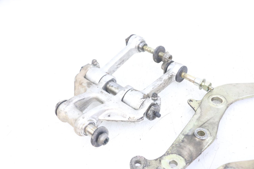 photo de ŁĄCZNIK AMORTYZATORA TRIUMPH SPEED TRIPLE T301 900 (1994 - 1996) - Struktura - zbliżenie