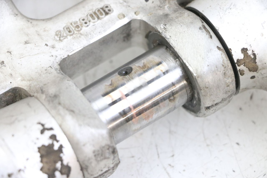 photo de ŁĄCZNIK AMORTYZATORA TRIUMPH SPEED TRIPLE T301 900 (1994 - 1996) - Zoom stanu zużycia