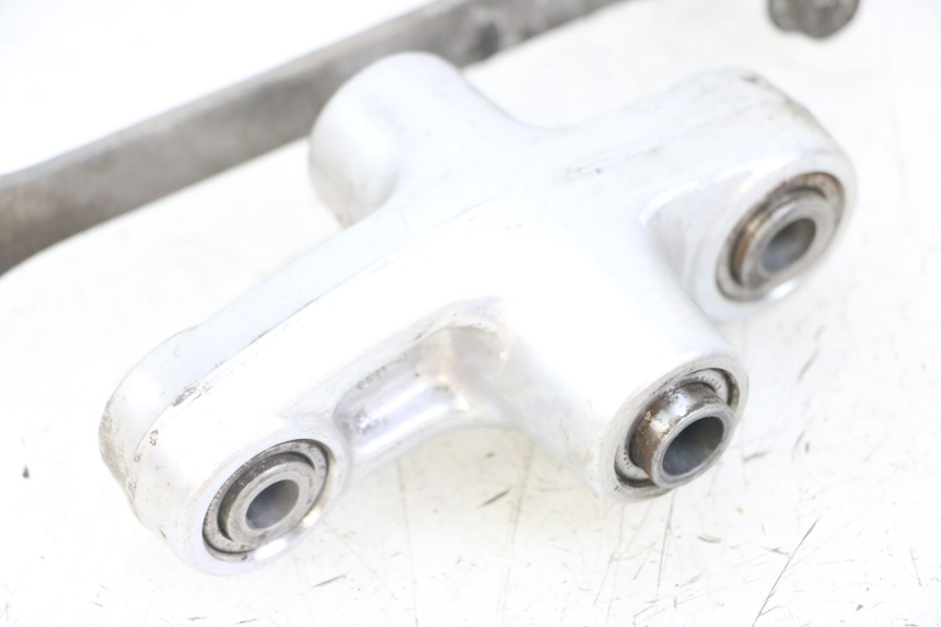 photo de ŁĄCZNIK AMORTYZATORA SUZUKI GSX F GSXF 650 (2007 - 2015) - Szczegóły charakterystyczne