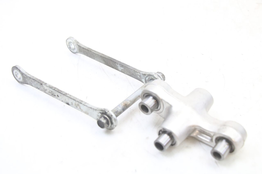 photo de ŁĄCZNIK AMORTYZATORA SUZUKI GSX F GSXF 650 (2007 - 2015) - Inny kąt widzenia