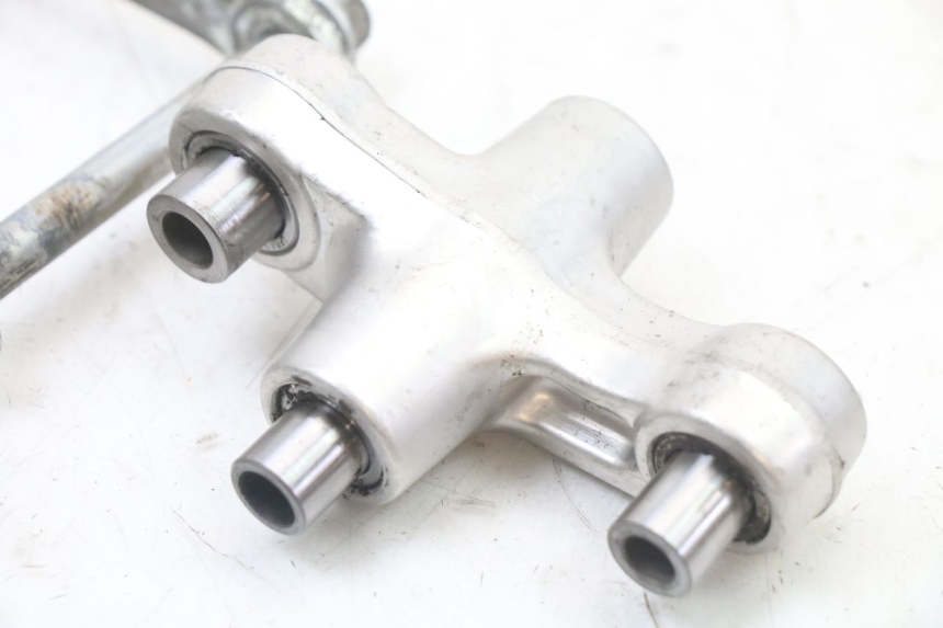 photo de ŁĄCZNIK AMORTYZATORA SUZUKI GSX F GSXF 650 (2007 - 2015) - Zbliżenie techniczne