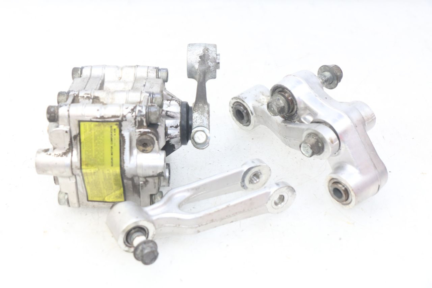 photo de ŁĄCZNIK AMORTYZATORA SUZUKI TLS TL S 1000 (1997 - 2001) - Szczegół części