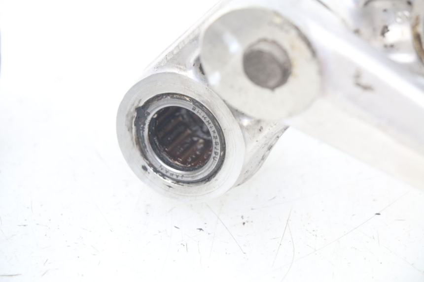 photo de ŁĄCZNIK AMORTYZATORA SUZUKI TLS TL S 1000 (1997 - 2001) - Szczegóły charakterystyczne