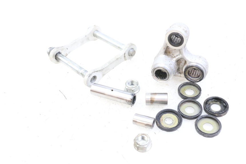 photo de ŁĄCZNIK AMORTYZATORA HYOSUNG XRX 125 (2000 - 2008) - Inny kąt widzenia