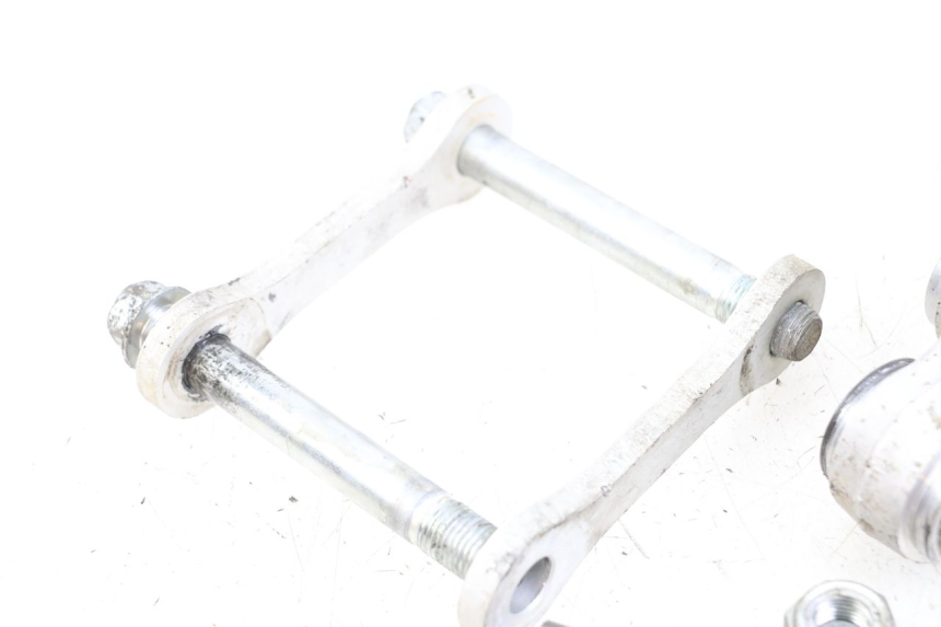 photo de ŁĄCZNIK AMORTYZATORA HYOSUNG XRX 125 (2000 - 2008) - Oznaczenia i referencje