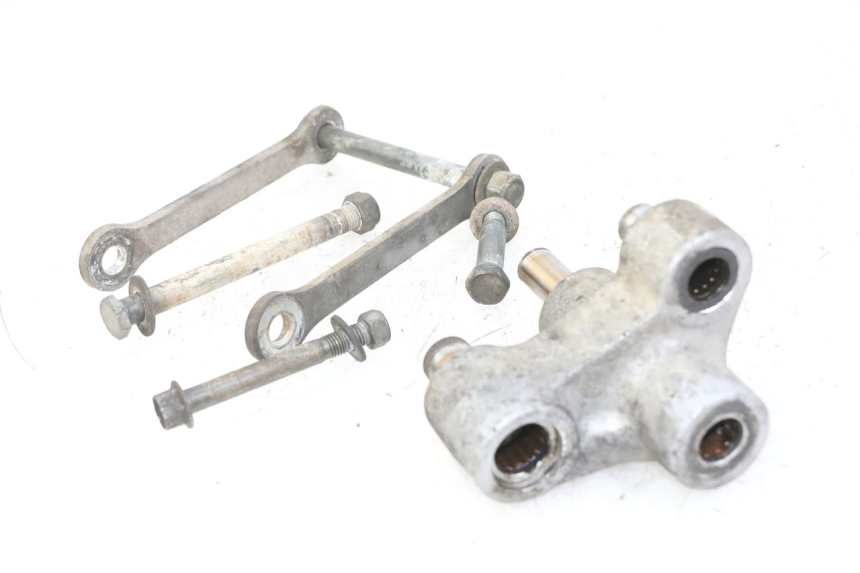 photo de ŁĄCZNIK AMORTYZATORA YAMAHA FZS FAZER 600 (2001 - 2003) - Punkty mocowania