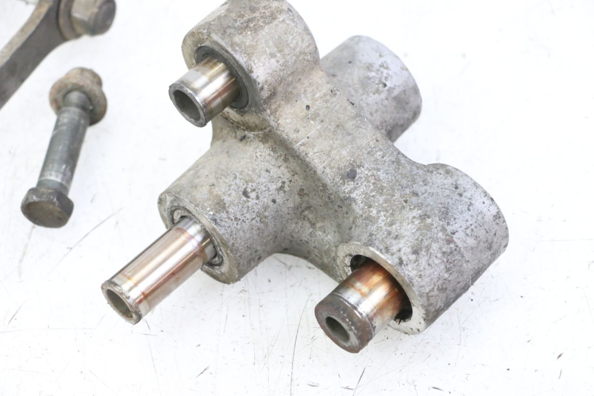 photo de ŁĄCZNIK AMORTYZATORA YAMAHA FZS FAZER 600 (2001 - 2003) - Część sprawdzona