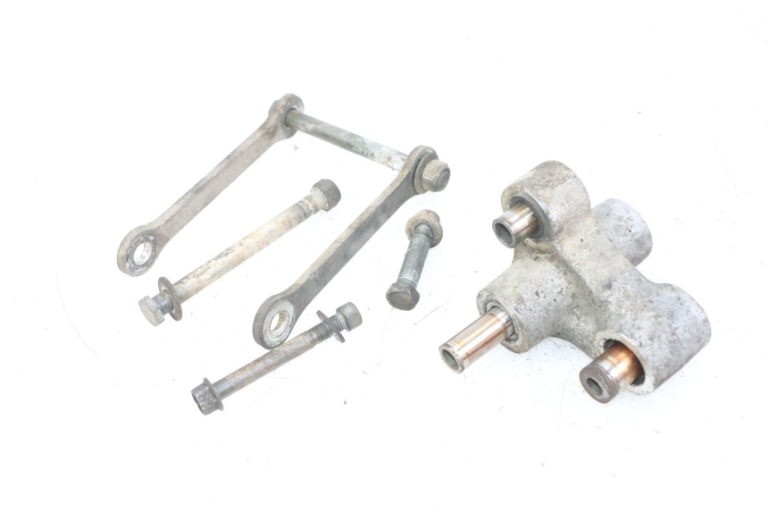 photo de ŁĄCZNIK AMORTYZATORA YAMAHA FZS FAZER 600 (2001 - 2003) - Oznaczenia i referencje