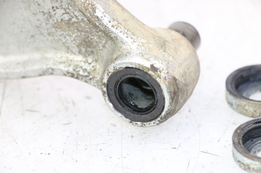 photo de ŁĄCZNIK AMORTYZATORA YAMAHA TTR 125 (2000 - 2020) - Stan powierzchni