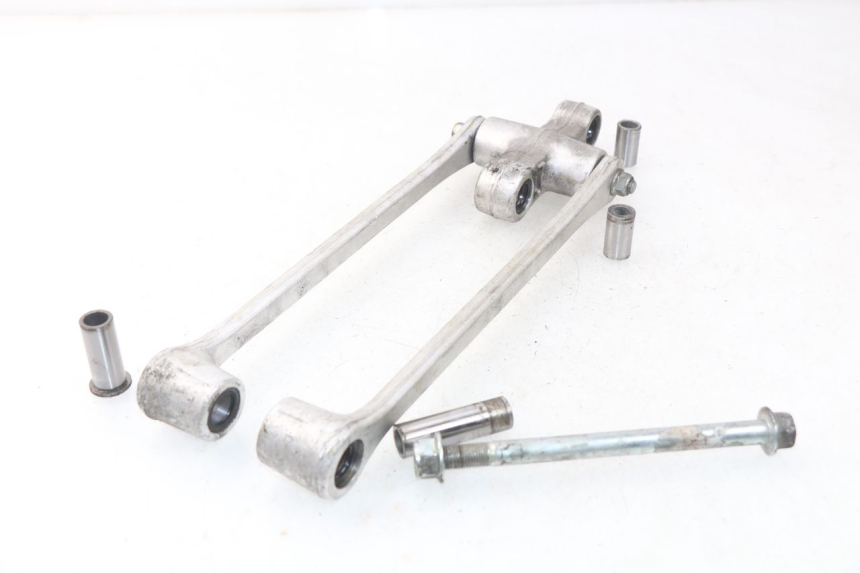 photo de ŁĄCZNIK AMORTYZATORA YAMAHA YP T-MAX TMAX 530 (2017 - 2020) - Szczegóły charakterystyczne