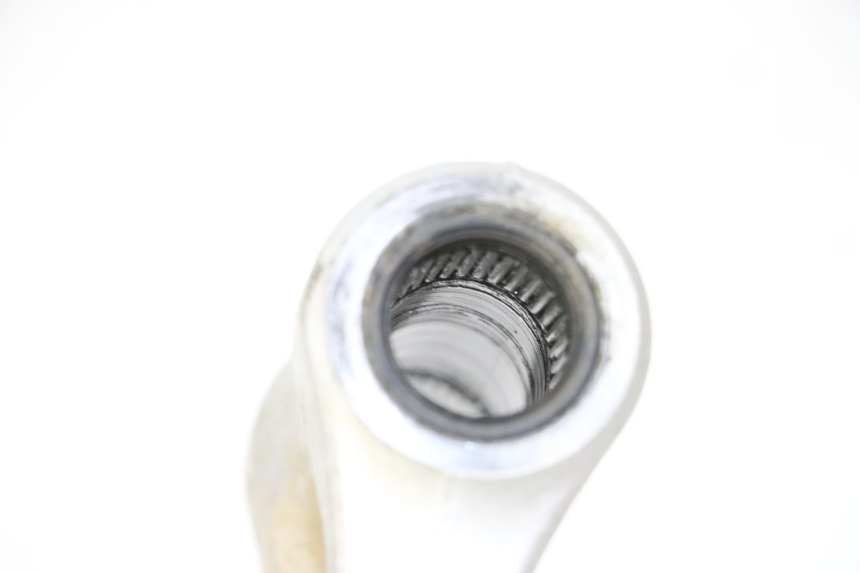 photo de ŁĄCZNIK AMORTYZATORA YAMAHA YZ-F YZF 250 (2014 - 2018) - Zbliżenie techniczne