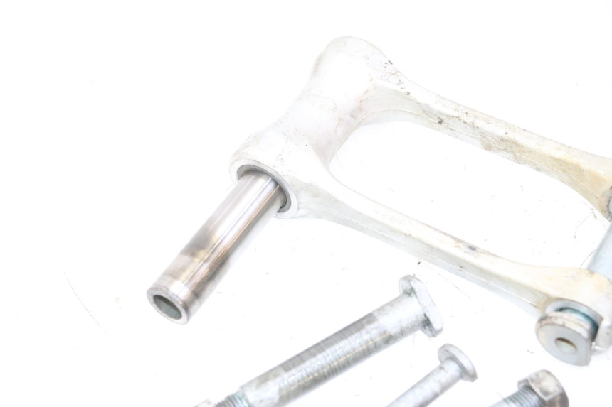 photo de ŁĄCZNIK AMORTYZATORA YAMAHA YZF YZ-F 450 (2014 - 2016) - Zbliżenie techniczne