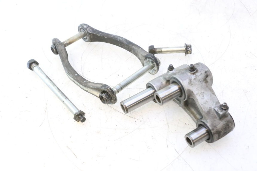 photo de ŁĄCZNIK AMORTYZATORA KAWASAKI ZZR 600 (1995 - 2004) - Szczegół części