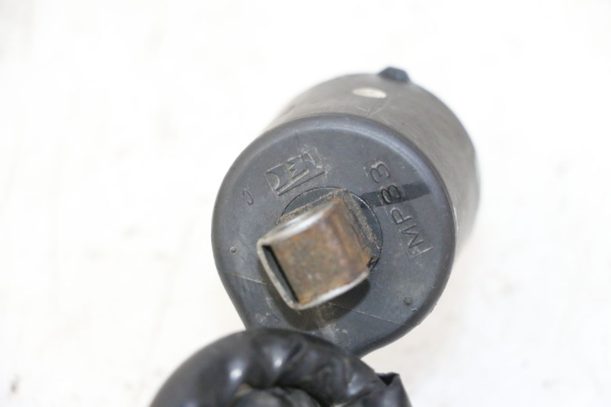 photo de CEWKA HONDA FES S-WING SWING ABS 125 (2007 - 2015) - Szczegół części