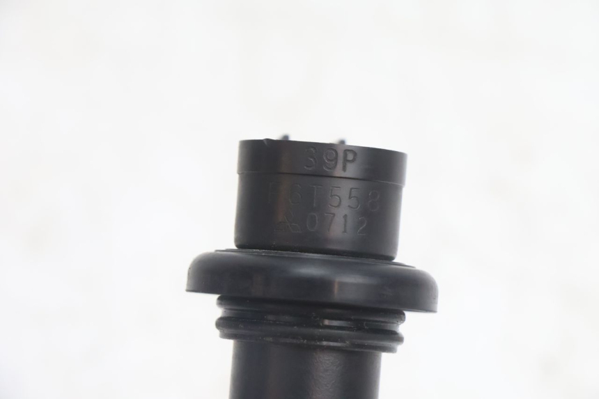 photo de CEWKA YAMAHA FZ8 800 (2010 - 2016) - Punkty mocowania
