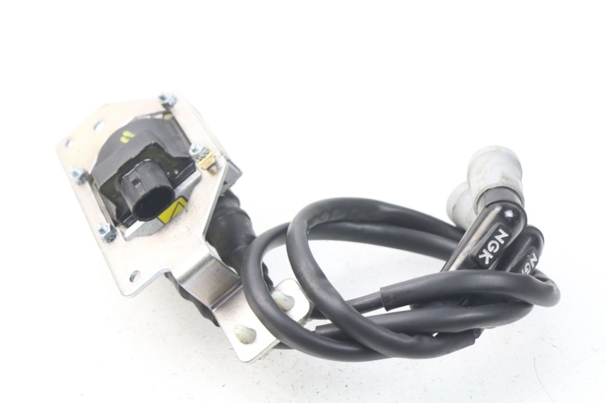 photo de CEWKA PIAGGIO MP3 HPE 500 (2019 - 2022) - Zbliżenie techniczne