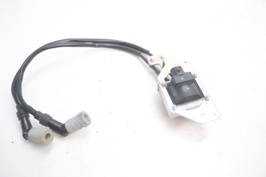 photo de CEWKA PIAGGIO MP3 HPE 530 (2022 - 2026) - Inny kąt widzenia