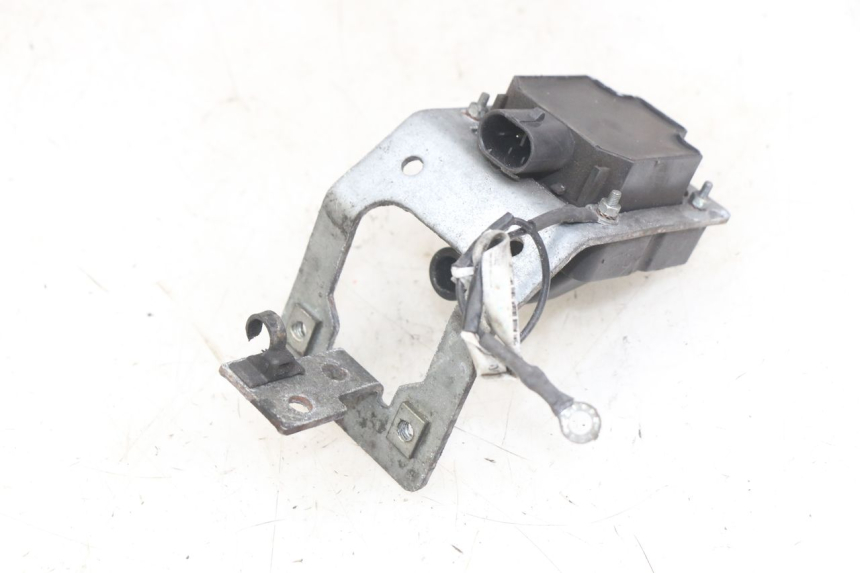 photo de CEWKA PIAGGIO MP3 LT 400 (2007 - 2012) - Stan powierzchni