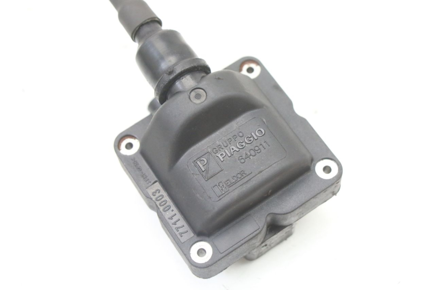 photo de CEWKA PIAGGIO MP3 LT 400 (2007 - 2012) - Inny kąt widzenia