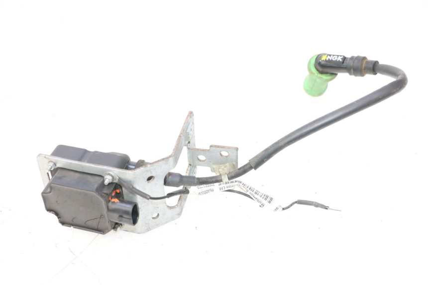 photo de CEWKA PIAGGIO MP3 LT 400 (2007 - 2012) - Szczegół części