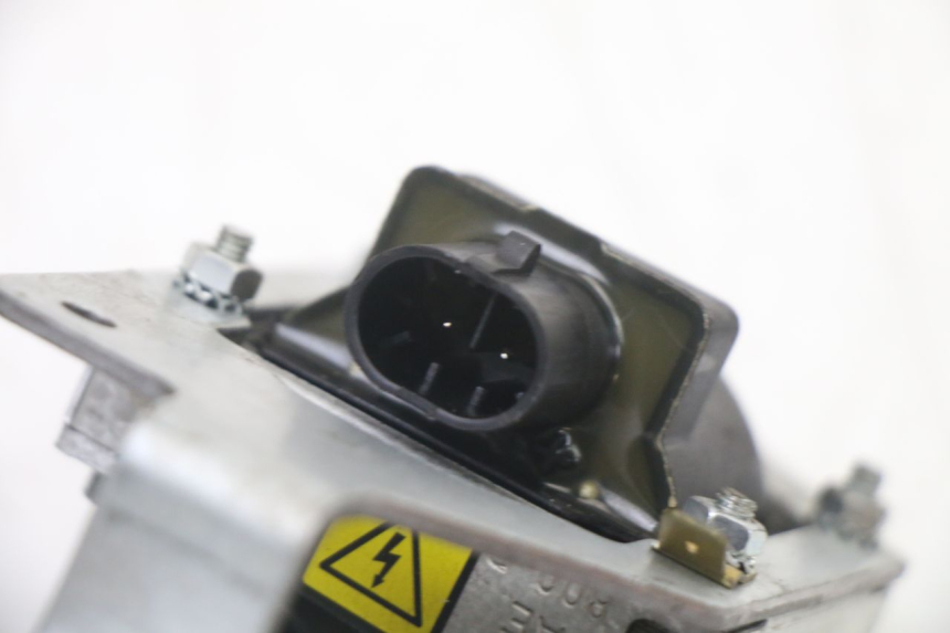 photo de CEWKA PIAGGIO MP3 500 (2014 - 2017) - Inny kąt widzenia