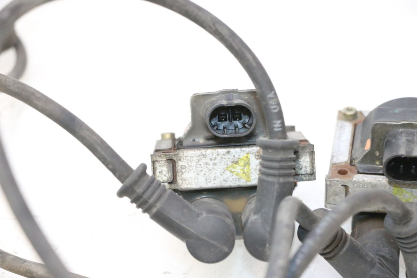 photo de CEWKA DUCATI SS IE DS CARENEE 1000 (2002 - 2006) - Zbliżenie techniczne