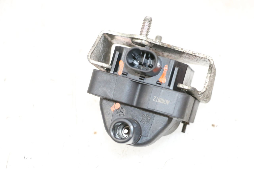 photo de CEWKA PIAGGIO VESPA GTS SUPER IE 125 (2009 - 2016) - Zbliżenie techniczne