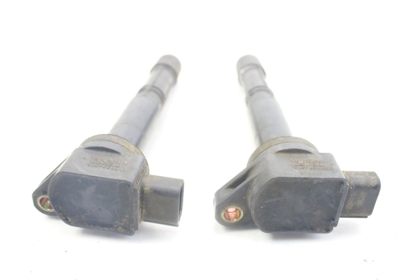 photo de CEWKA HONDA VFR VTEC RC46 800 (2002 - 2013) - Zbliżenie techniczne